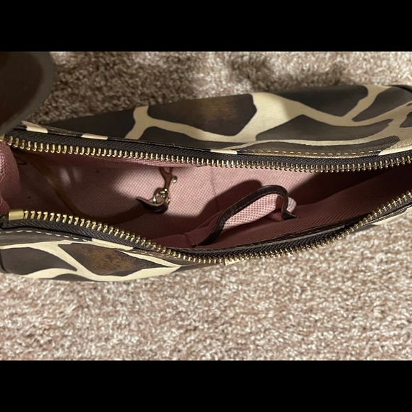 Giraffe Purse - Picture 3 of 3